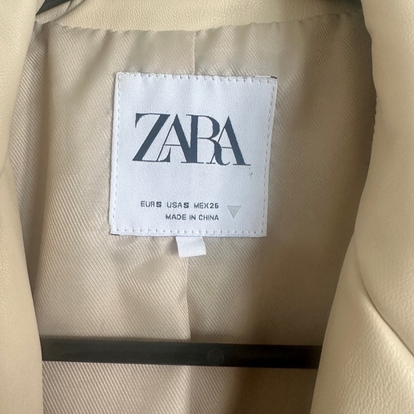 Zara Faux Leather Cream Blazer size small - Picture 4 of 5